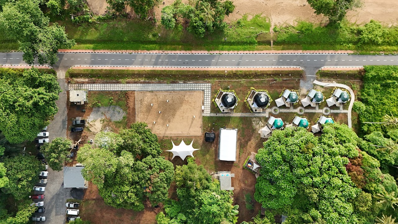 EnChant Retreat & Glamping Telok Melano photo 1