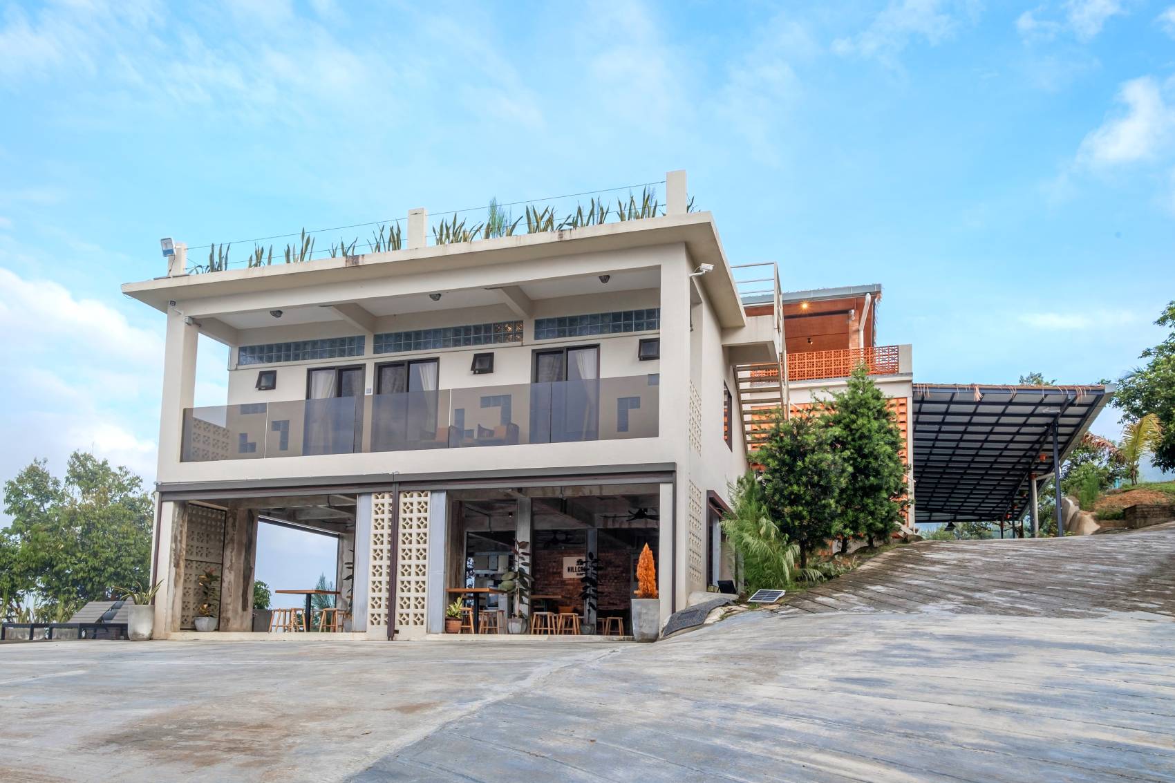HillCrest Dawn by PLAY 垚 photo 2