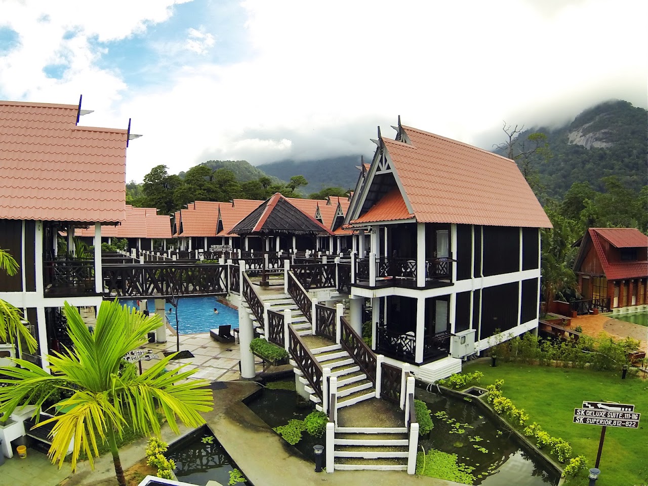 Paya Beach Resort team building