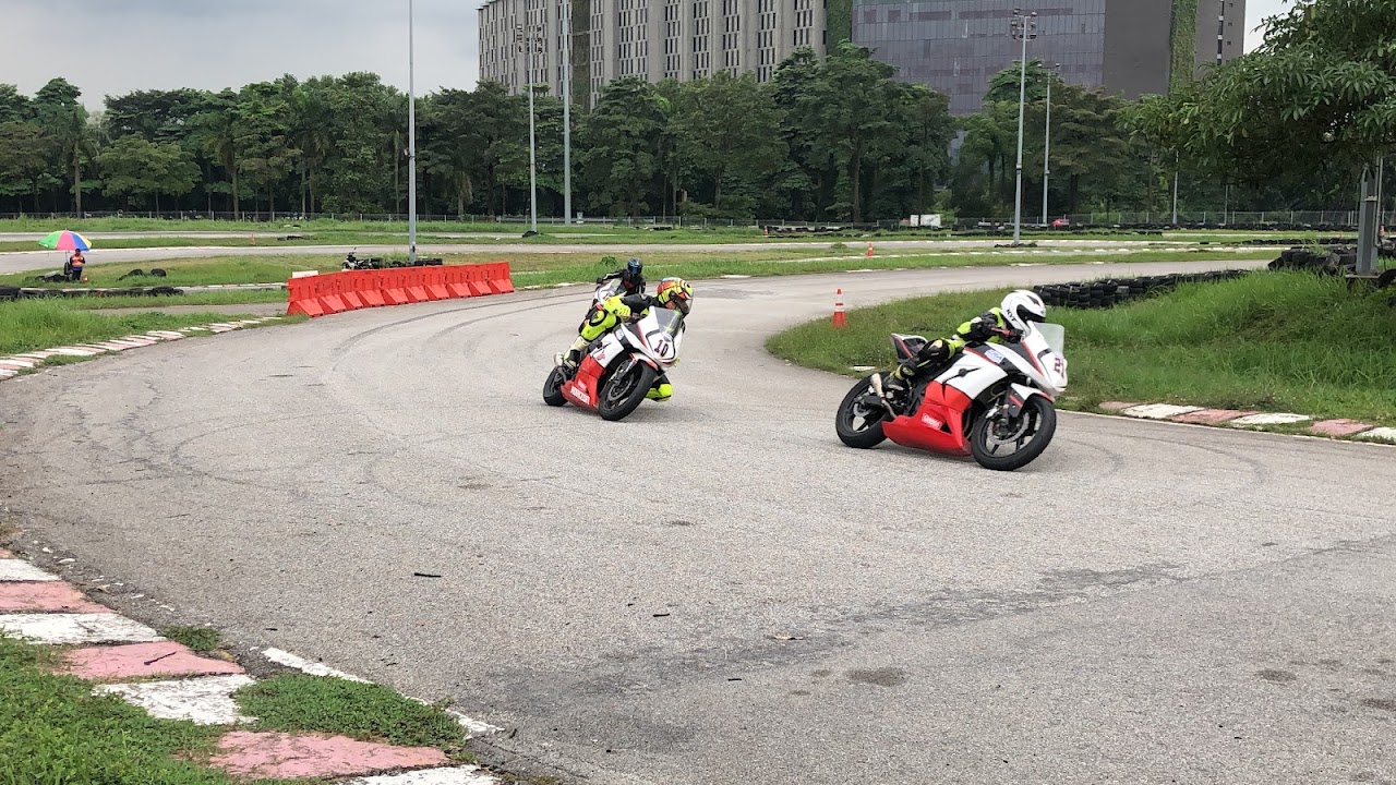 Speedway PLUS Karting Circuit photo 1